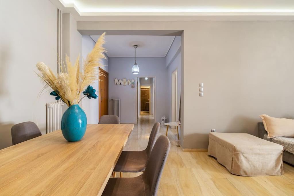 Urban Grey Apartment *